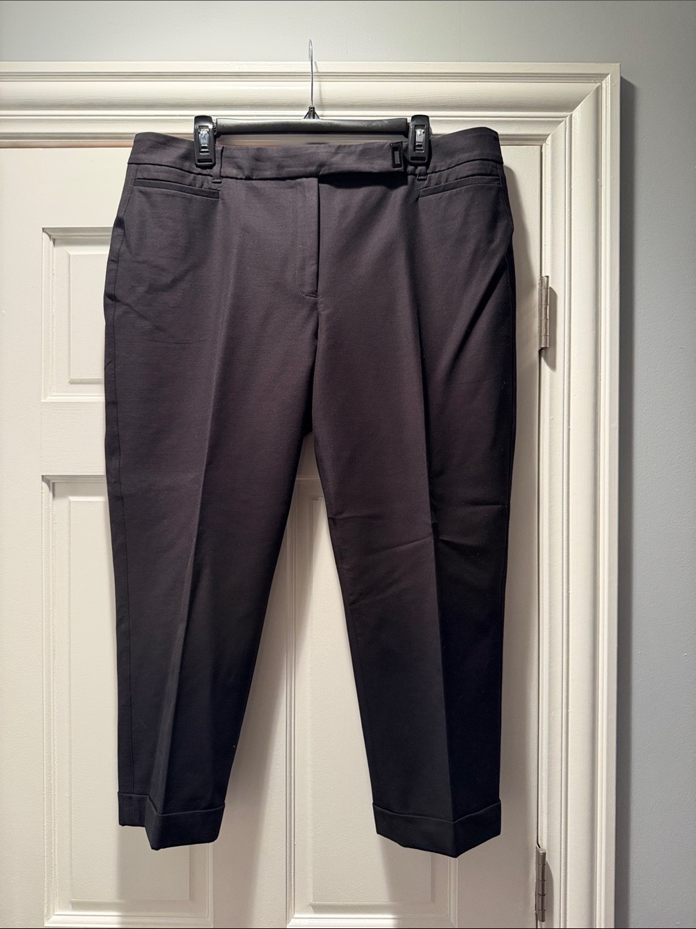 White House Black Market Black Cropped Ankle Pants